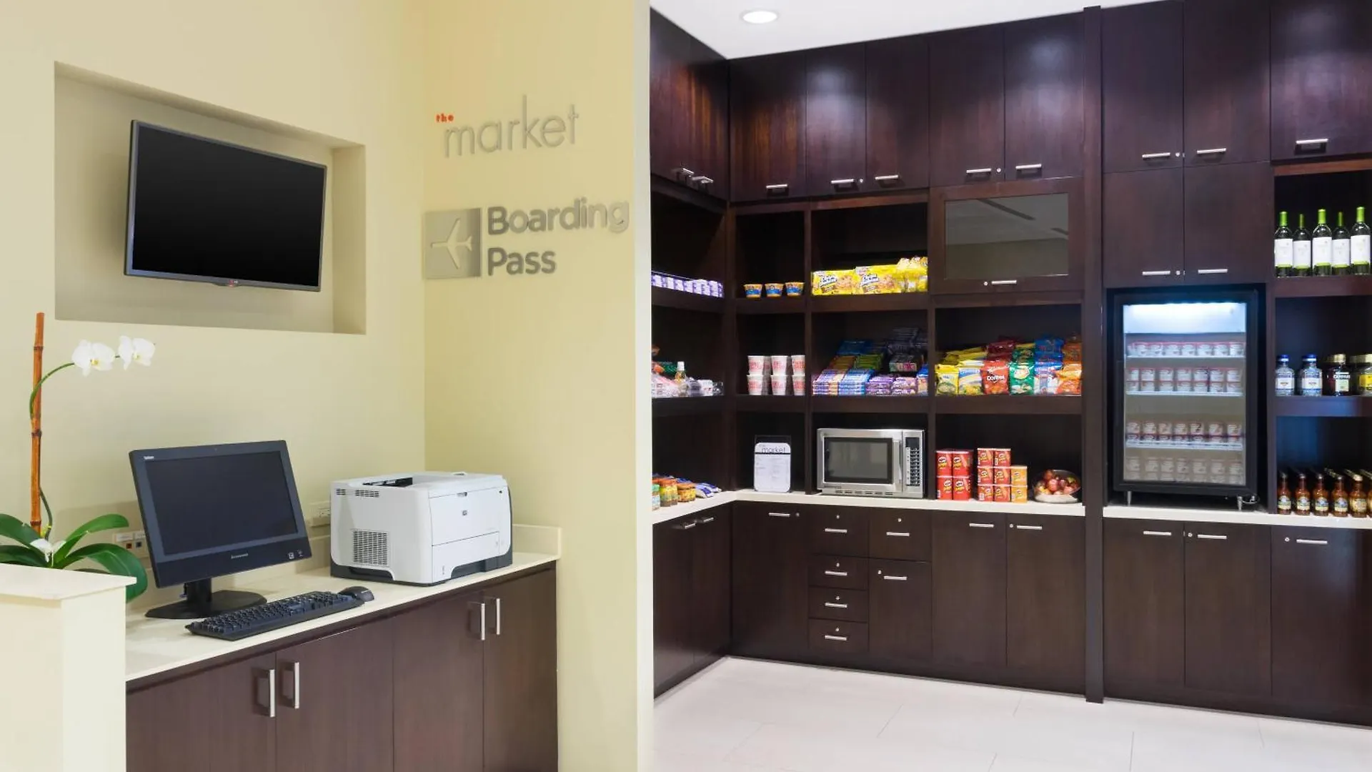 Courtyard By Marriott Kingston, Jamaica Hotel