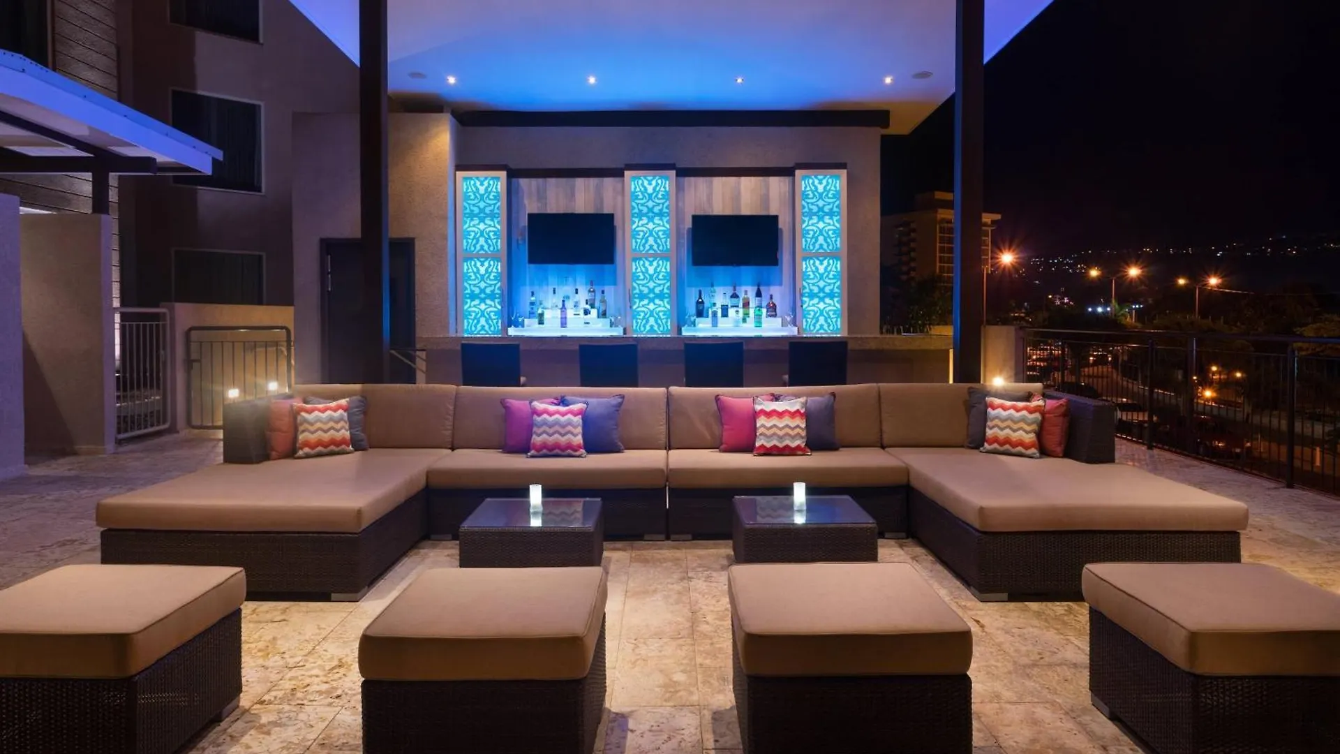 Courtyard By Marriott Kingston, Jamaica Hotel