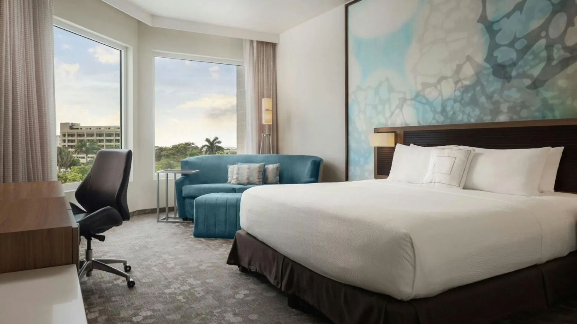 Courtyard By Marriott Kingston, Jamaica Hotel